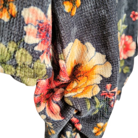 REVIVE High Low Hem Dolman Sleeved Floral Sweater Cozy Cottage Core SZ L… - Picture 2 of 6